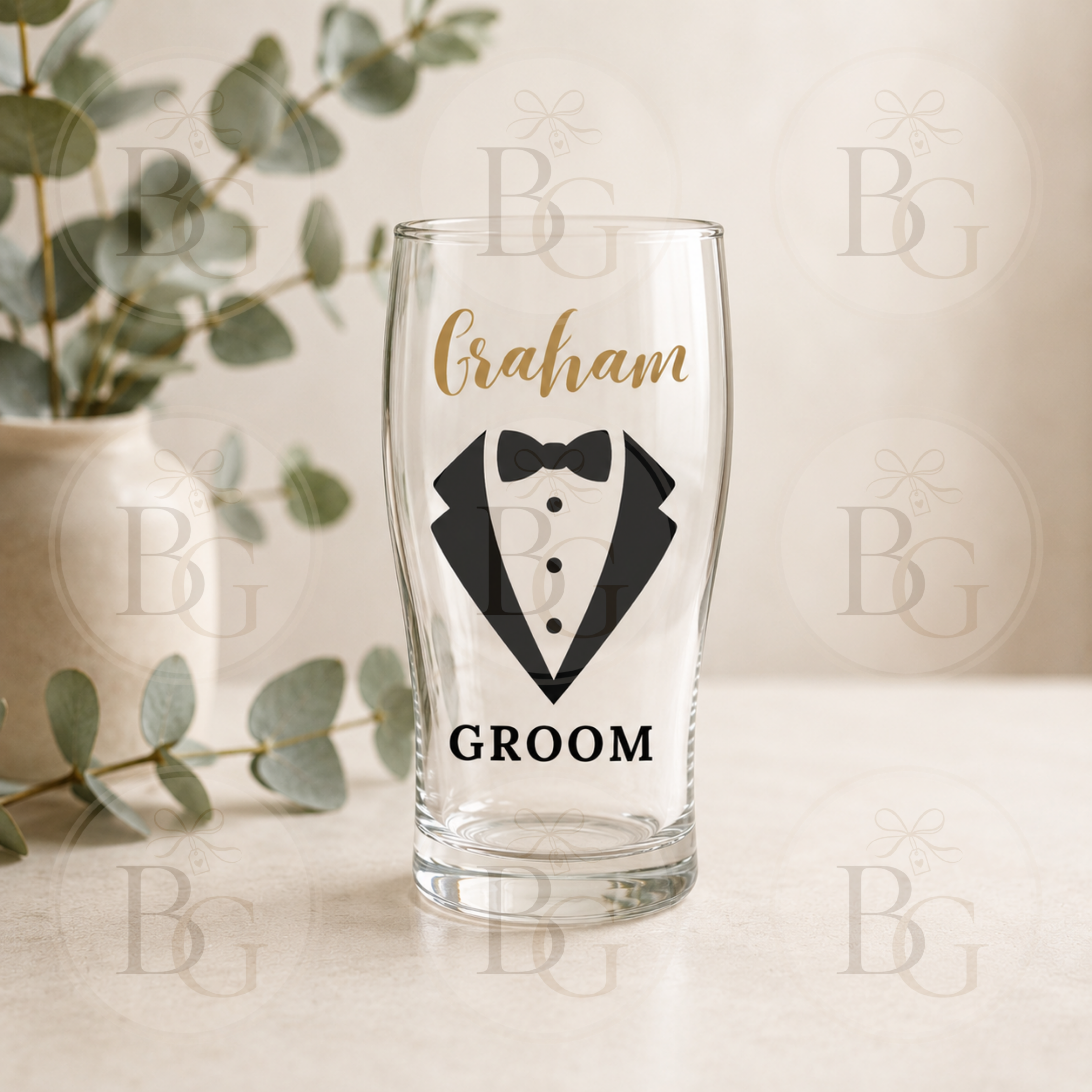 Personalised Groom Pint Glass – Custom Wedding Party Glass – Groom Gift, Wedding Day Beer Glass